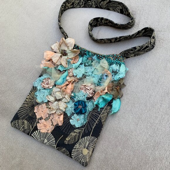 Boho Shabby Chic Handmade Floral Shoulder Bag - Picture 8 of 12